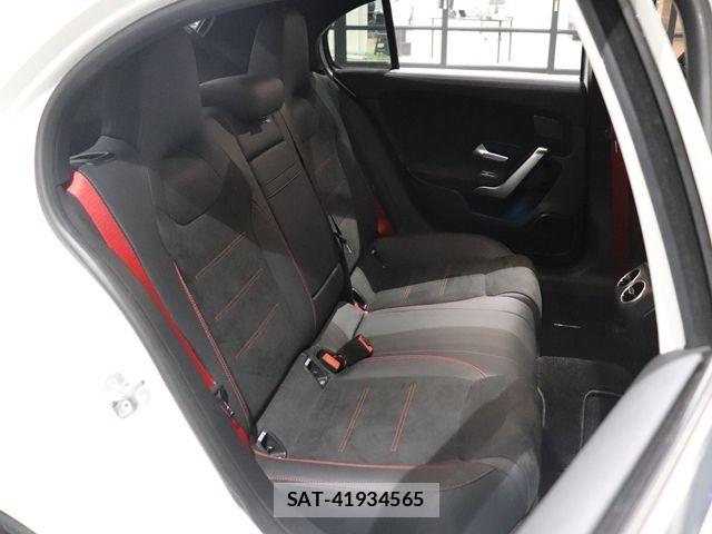 Mercedes Benz A-CLASS 2024-08 7979860-26