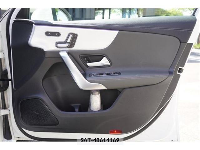 Mercedes Benz A-CLASS 2020-11 7979858-28