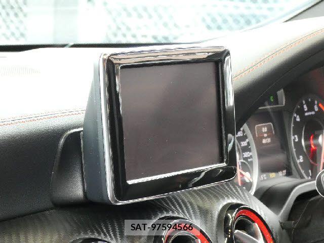 Mercedes Benz A-CLASS 2013-09 8743684-9