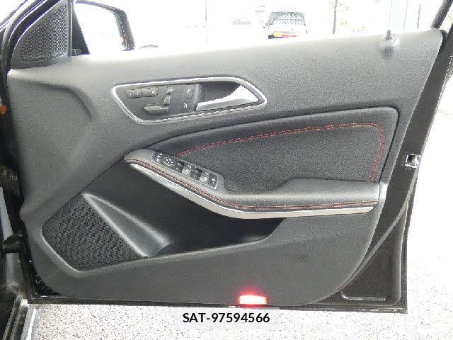 Mercedes Benz A-CLASS 2013-09 8743684-23