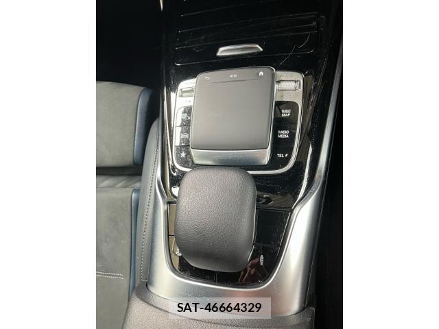Mercedes Benz A-CLASS 2019-12 8830164-17