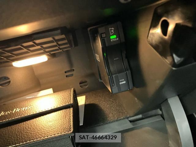 Mercedes Benz A-CLASS 2019-12 8830164-21