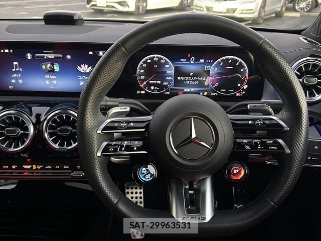 Mercedes Benz A-CLASS 2023-11 2002489-10