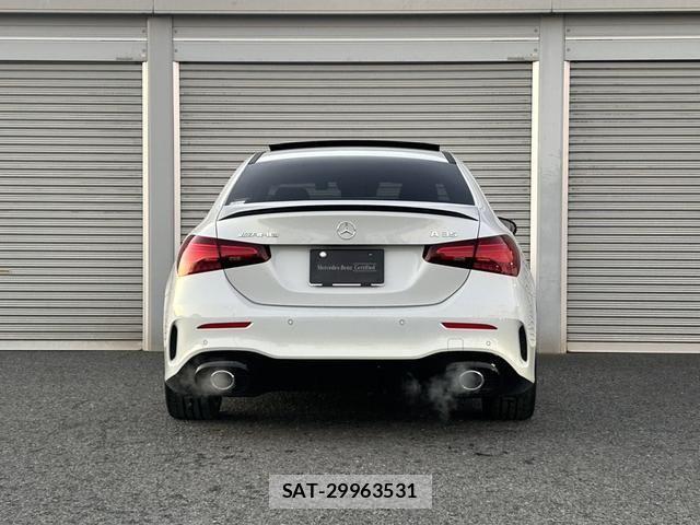 Mercedes Benz A-CLASS 2023-11 2002489-14