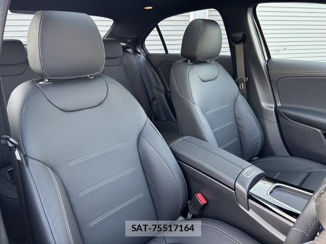 Mercedes Benz A-CLASS 2025-08 5871567-3
