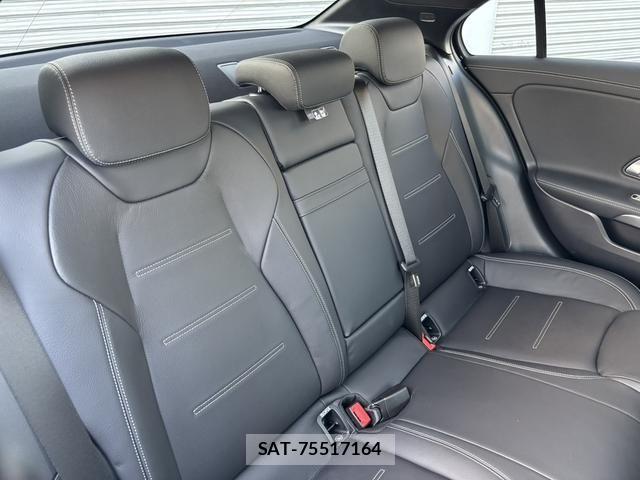 Mercedes Benz A-CLASS 2025-08 5871567-4