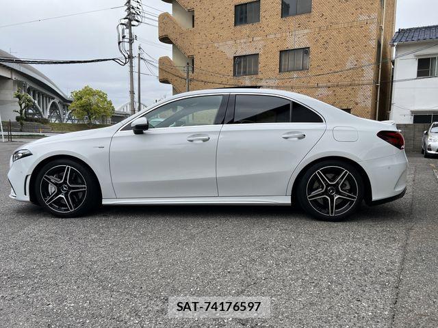 Mercedes Benz A-CLASS 2022-03 6499893-9