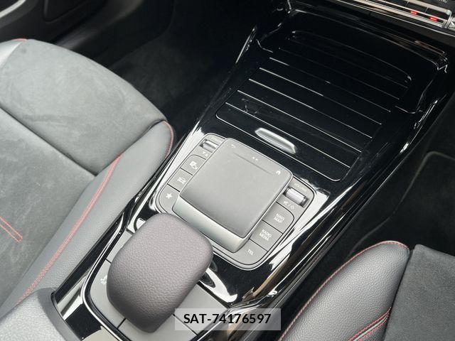 Mercedes Benz A-CLASS 2022-03 6499893-23
