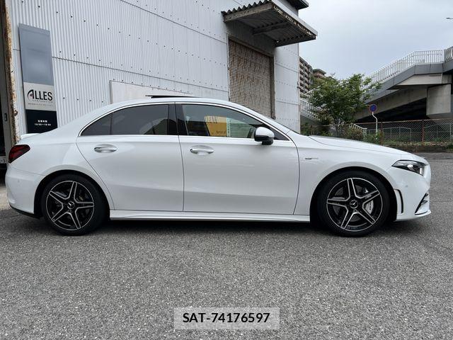 Mercedes Benz A-CLASS 2022-03 6499893-3