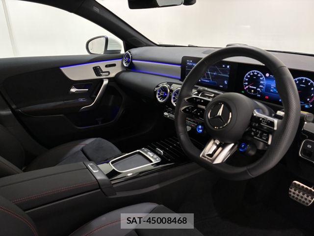 Mercedes Benz A-CLASS 2025-06 8074477-1