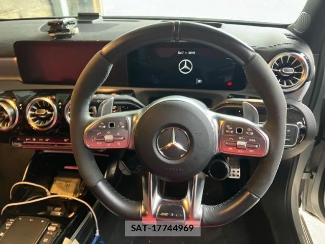 Mercedes Benz A-CLASS 2022-02 8830165-20