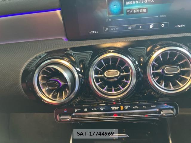 Mercedes Benz A-CLASS 2022-02 8830165-23