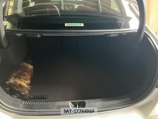 Mercedes Benz A-CLASS 2022-02 8830165-5