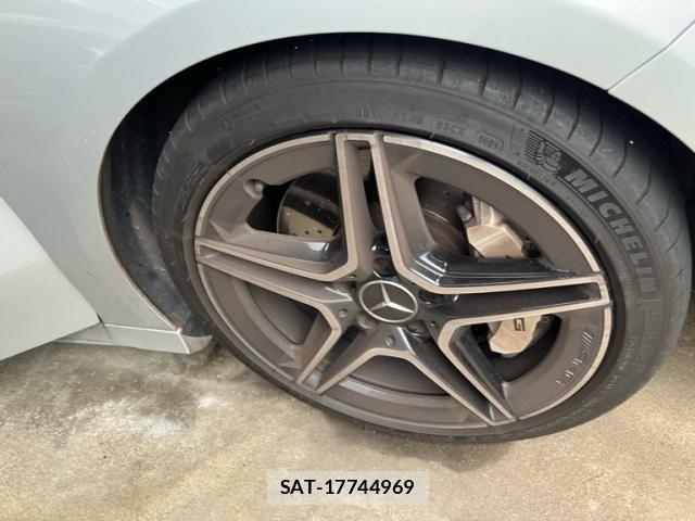 Mercedes Benz A-CLASS 2022-02 8830165-8