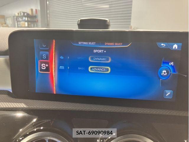 Mercedes Benz A-CLASS 2025-02 8880660-12