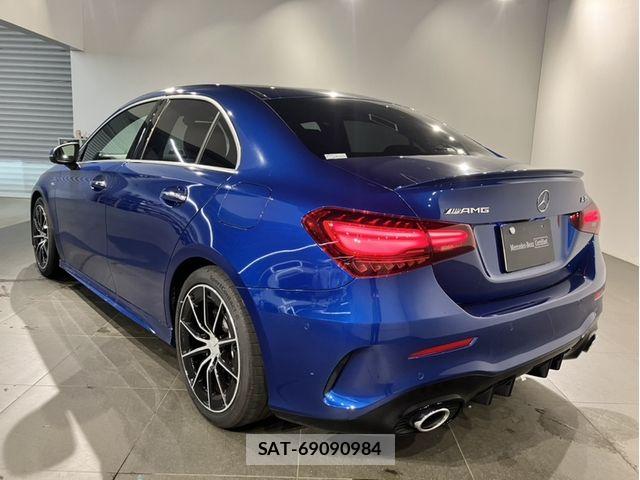 Mercedes Benz A-CLASS 2025-02 8880660-2