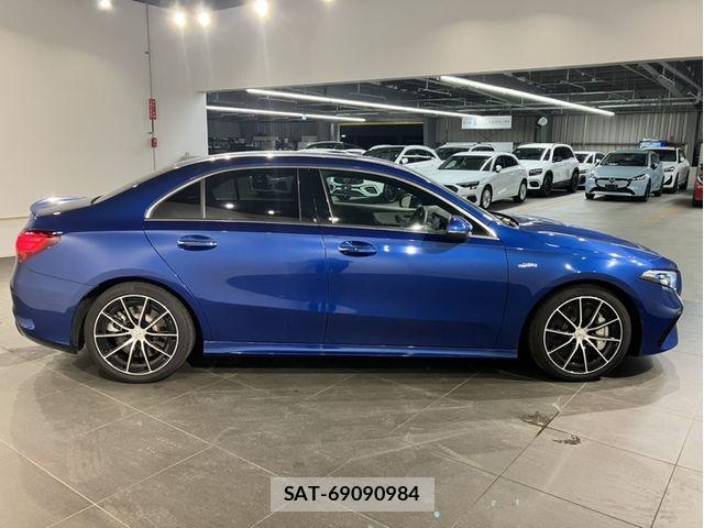 Mercedes Benz A-CLASS 2025-02 8880660-4