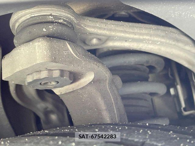 Mercedes Benz C-CLASS 2017-02 8036610-19