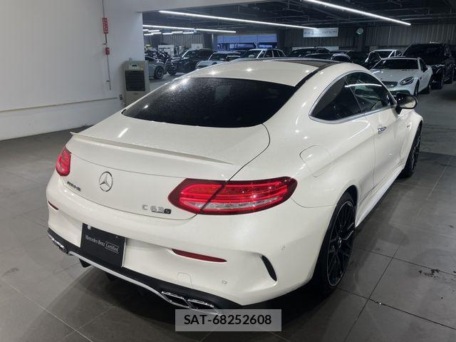 Mercedes Benz C-CLASS 2018-01 8660098-2