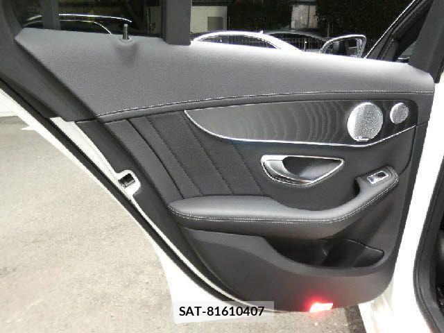 Mercedes Benz C-CLASS 2016-11 1826484-21