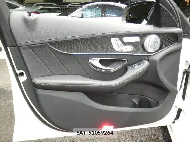 Mercedes Benz C-CLASS 2016-09 2030527-20