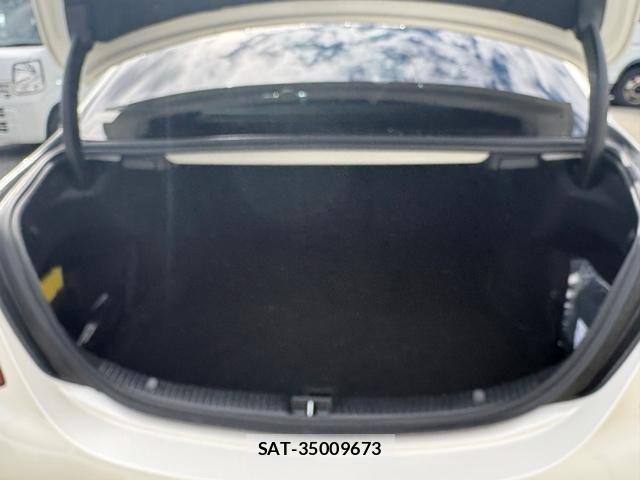 Mercedes Benz C-CLASS 2019-05 4045024-23