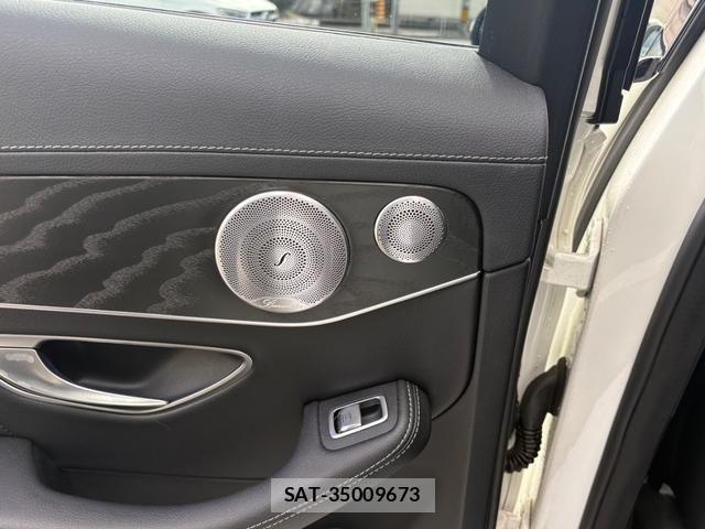 Mercedes Benz C-CLASS 2019-05 4045024-26