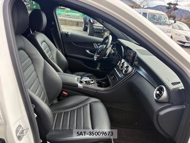 Mercedes Benz C-CLASS 2019-05 4045024-27