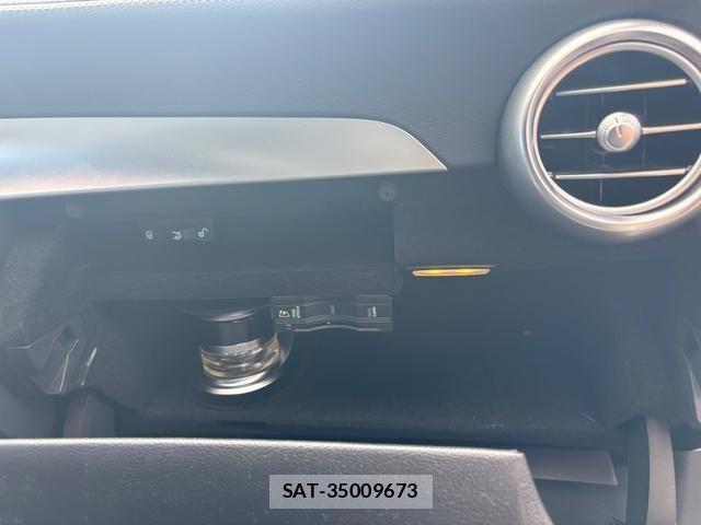 Mercedes Benz C-CLASS 2019-05 4045024-28