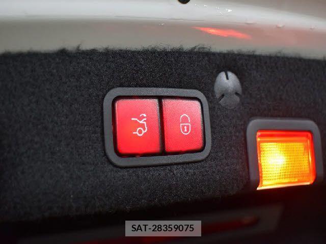 Mercedes Benz C-CLASS 2017-02 4176162-8