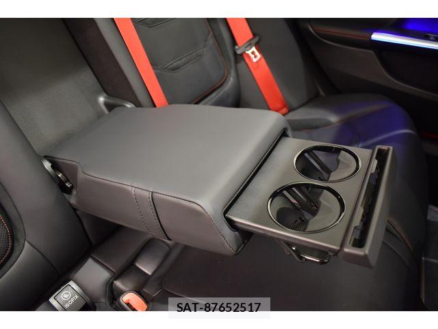 Mercedes Benz C-CLASS 2024-01 6613069-18