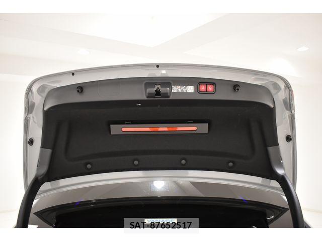 Mercedes Benz C-CLASS 2024-01 6613069-22