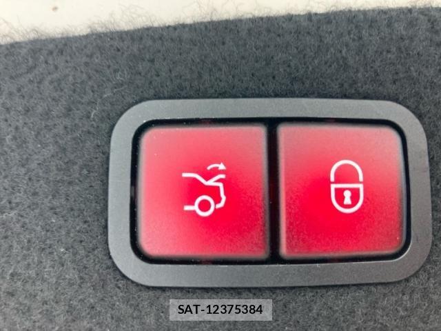 Mercedes Benz C-CLASS 2017-06 7328222-6