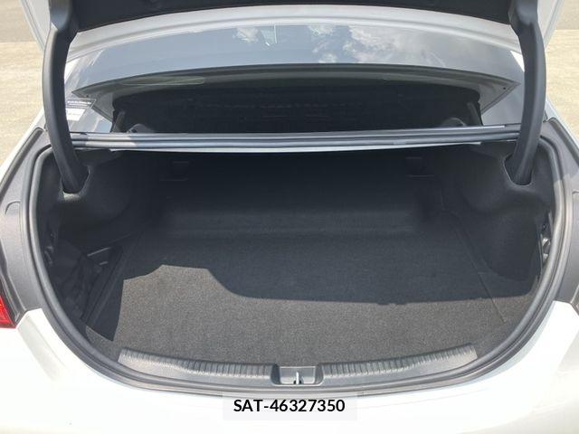 Mercedes Benz C-CLASS 2025-01 8208582-15