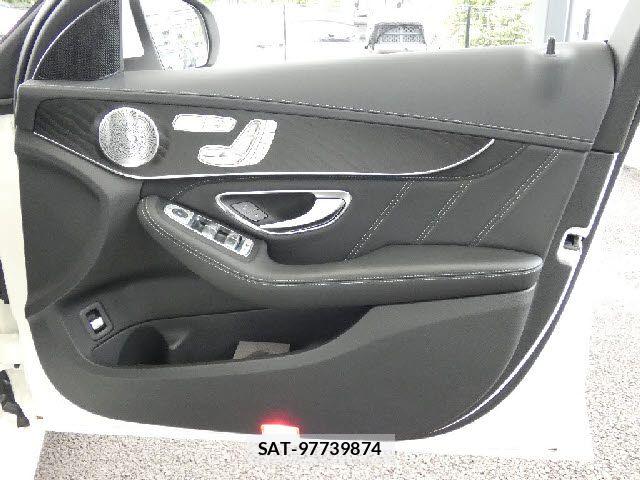 Mercedes Benz C-CLASS 2015-12 8413475-23