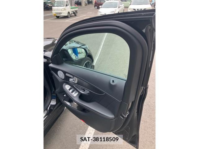 Mercedes Benz C-CLASS 2019-04 8830166-10