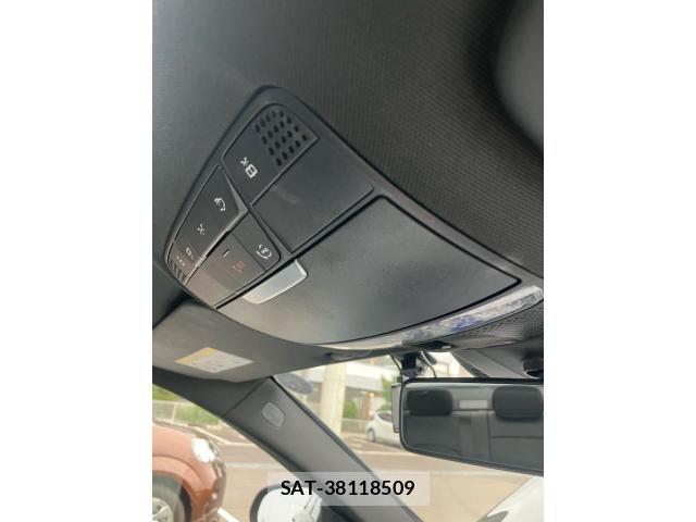 Mercedes Benz C-CLASS 2019-04 8830166-21