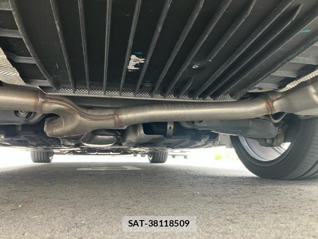 Mercedes Benz C-CLASS 2019-04 8830166-23