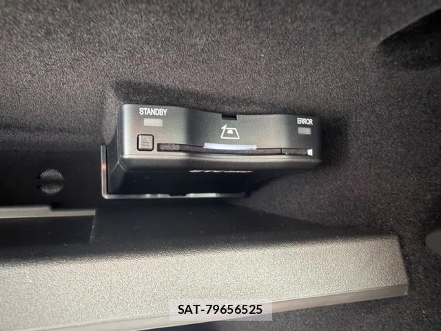 Mercedes Benz C-CLASS 2023-12 8883885-9
