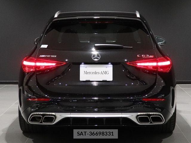 Mercedes Benz C-CLASS 2025-03 1322310-12