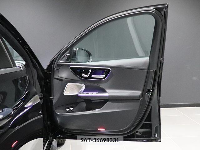 Mercedes Benz C-CLASS 2025-03 1322310-24