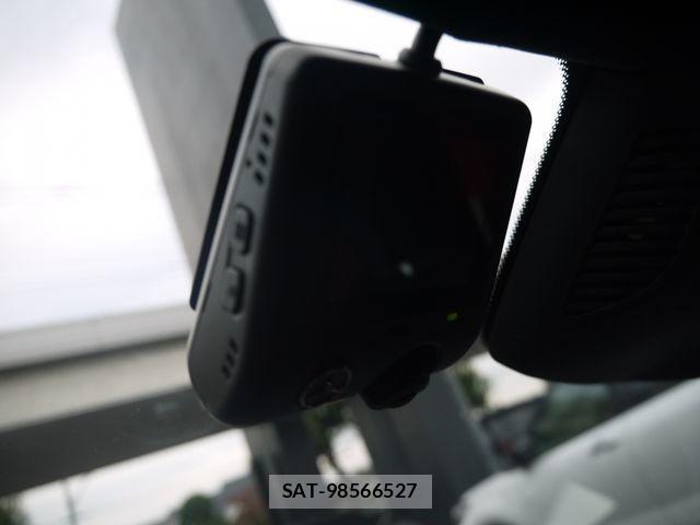 Mercedes Benz C-CLASS 2023-03 1354825-7