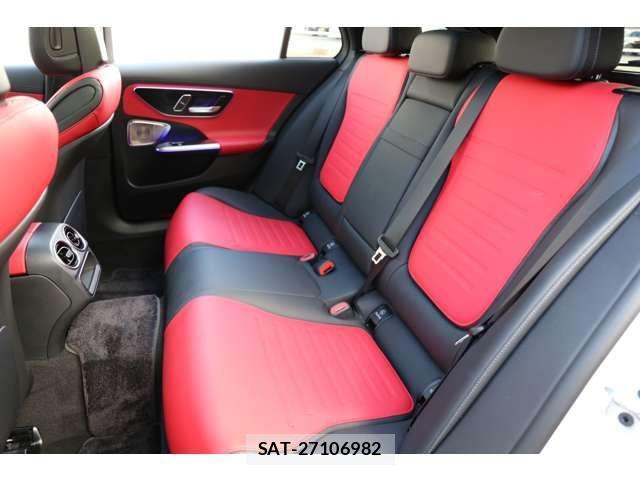 Mercedes Benz C-CLASS 2023-06 2082343-14