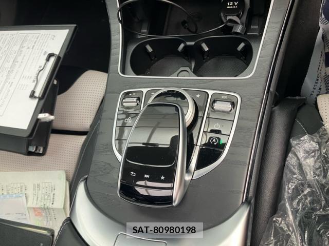 Mercedes Benz C-CLASS 2018-04 6264962-26