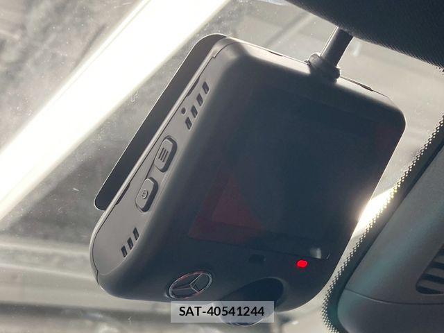 Mercedes Benz C-CLASS 2025-06 6676782-6