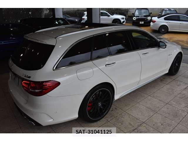 Mercedes Benz C-CLASS 2019-08 8100308-11