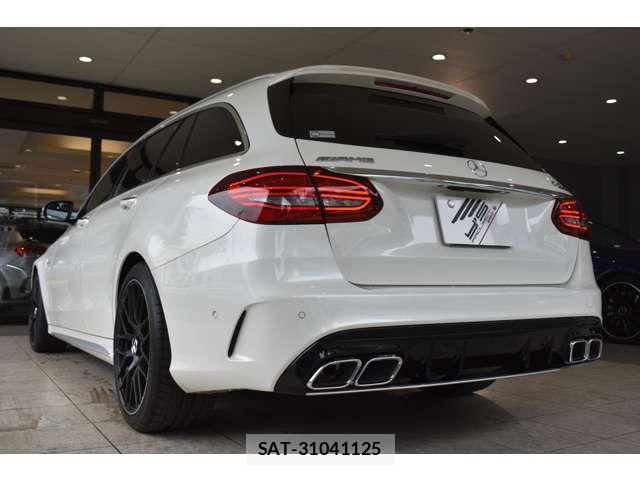 Mercedes Benz C-CLASS 2019-08 8100308-17