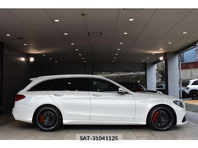 Mercedes Benz C-CLASS 2019-08 8100308-3