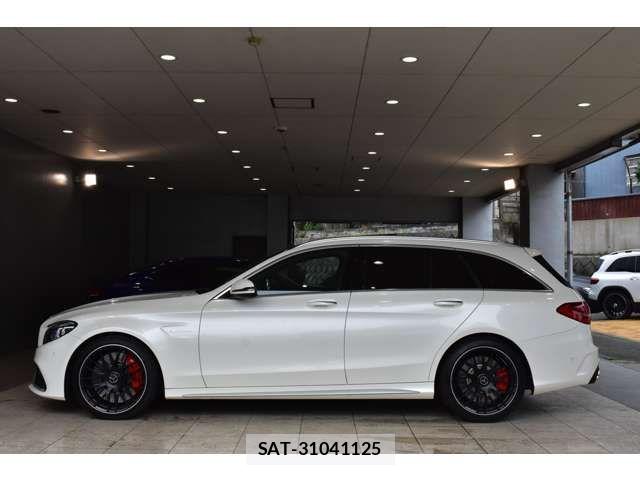 Mercedes Benz C-CLASS 2019-08 8100308-4
