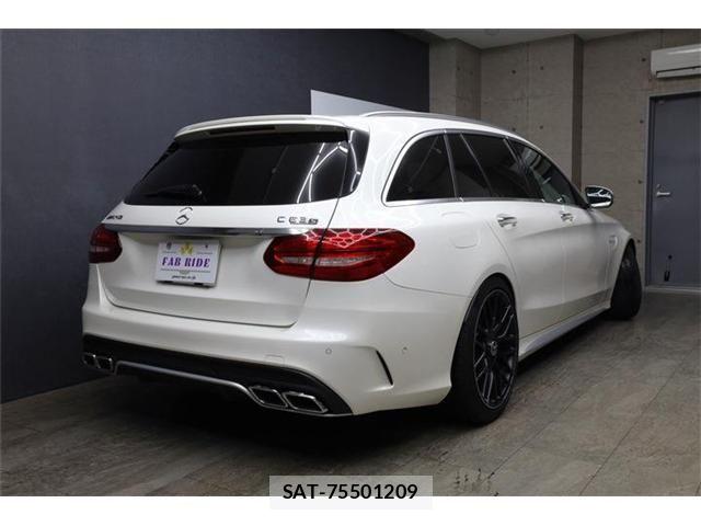 Mercedes Benz C-CLASS 2015-12 8366890-9